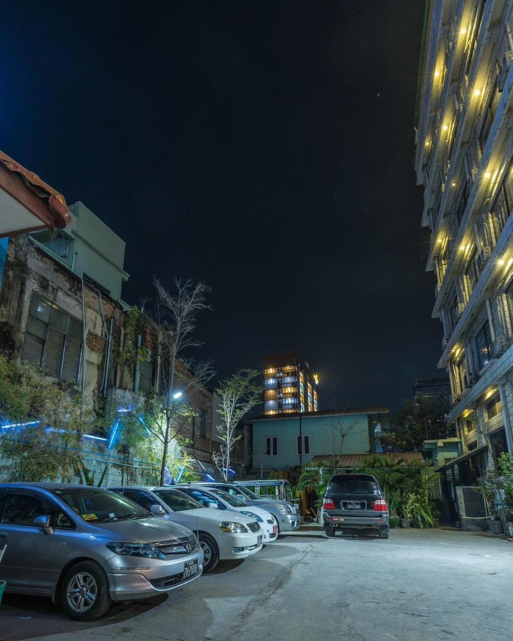 Sunrise Hotel Mandalay Exterior photo